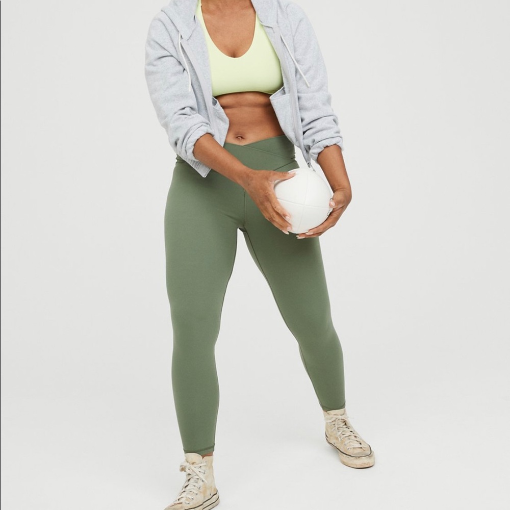 Aerie Offline Real Me High Waisted Crossover Stretchy Green Leggings